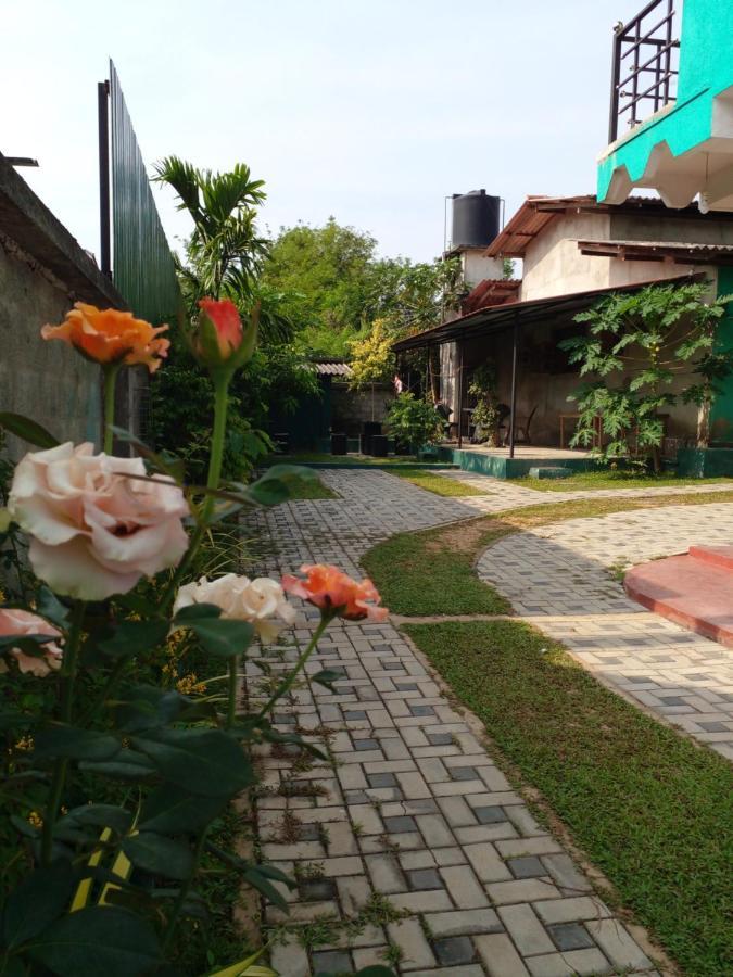 Thomasha Homestay Wellawaya Exteriör bild