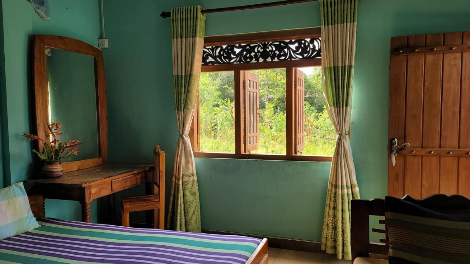 Thomasha Homestay Wellawaya Exteriör bild